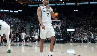 Box Grades: Spurs get board(s), but still coast to 9th straight win