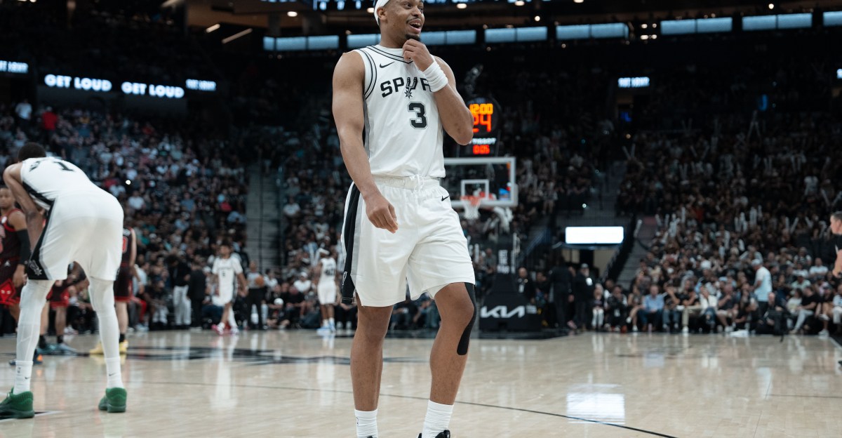Box Grades: Spurs get board(s), but still coast to 9th straight win