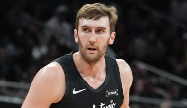 Luke Kornet during a game