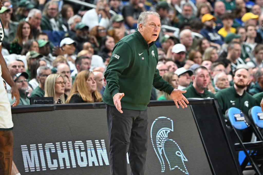 Michigan State head coach Tom Izzo reacting during the NCAA Tournament game against Louisville.
