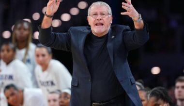 Geno Auriemma takes aim at the NCAA over the women's double-regional format in March Madness