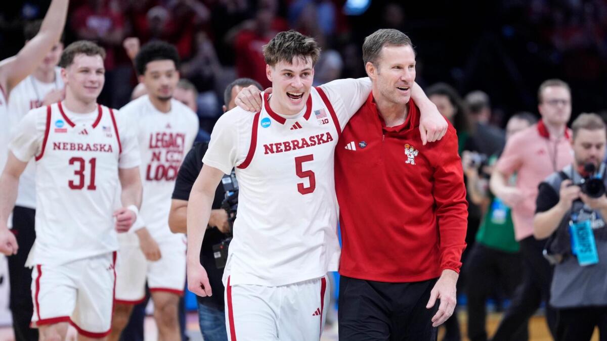 2026 March Madness live stream: NCAA Tournament second-round TV schedule for Saturday's games