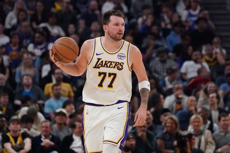 Doncic Scores 26 on 27th Birthday as Lakers Crush Warriors 129-101