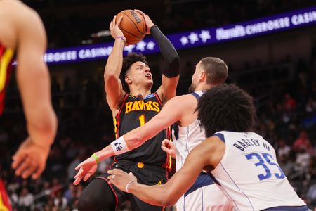 Atlanta Hawks Win Seventh Straight Game, Defeat Dallas Mavericks 124-112