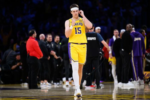 Austin Reaves stripped clean late in Lakers win, report says