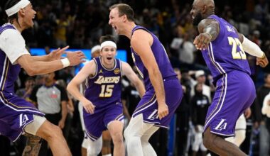 Kennard hits last-second 3 as Lakers win on LeBron's record day