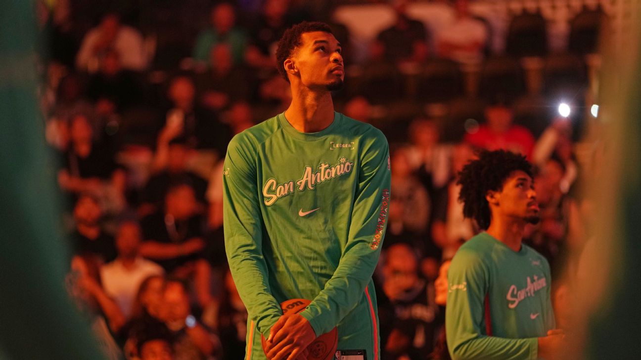 NBA intel: Spurs title buzz grows among execs, coaches, scouts