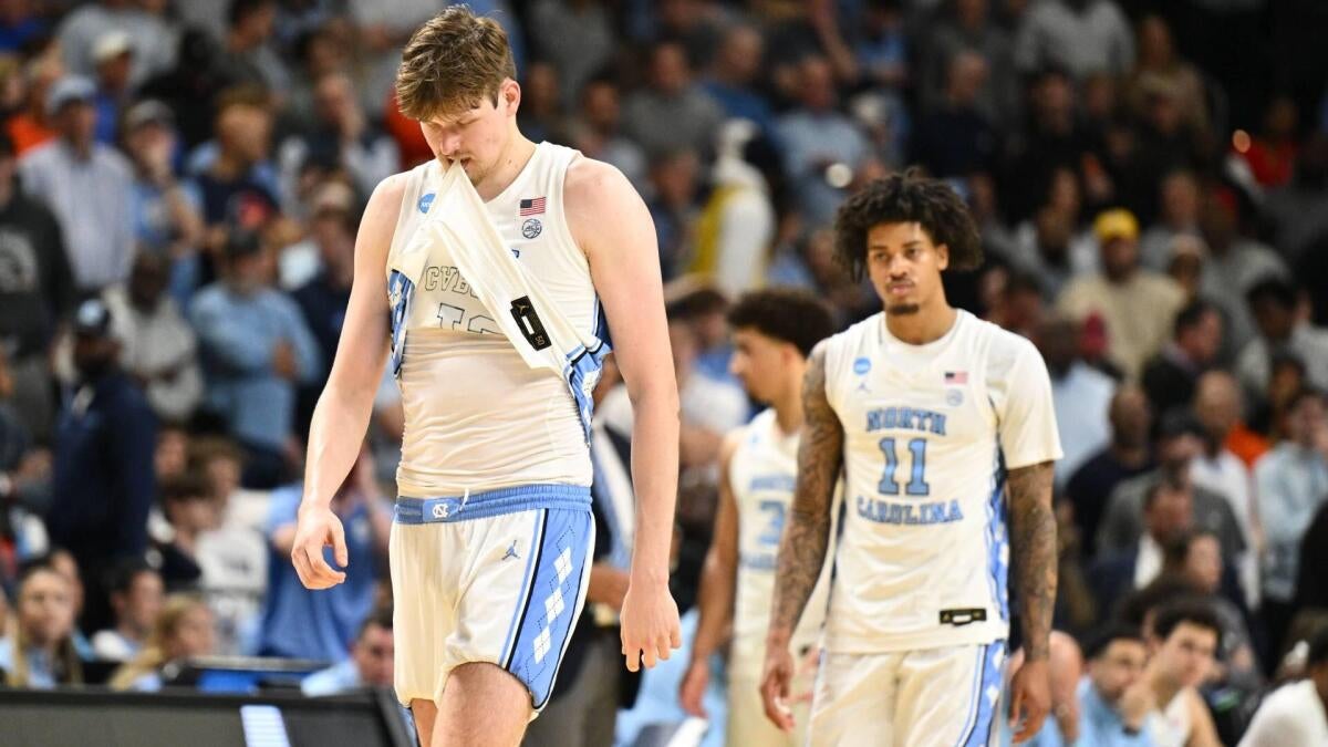 March Madness scores, winners, losers: North Carolina, Wisconsin collapse