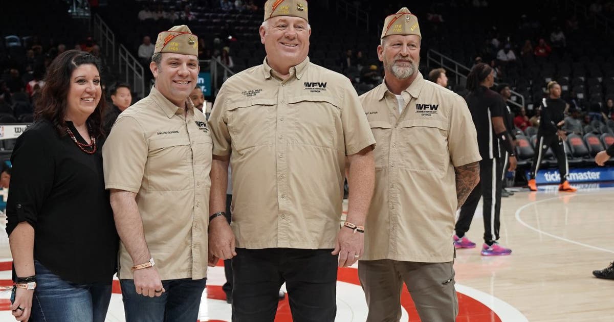 Hawks, Crown Royal honor military at 10th Crowning Courage event