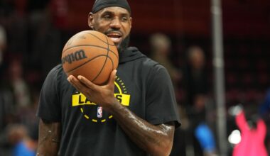 LeBron James ties Robert Parish's NBA record for games played