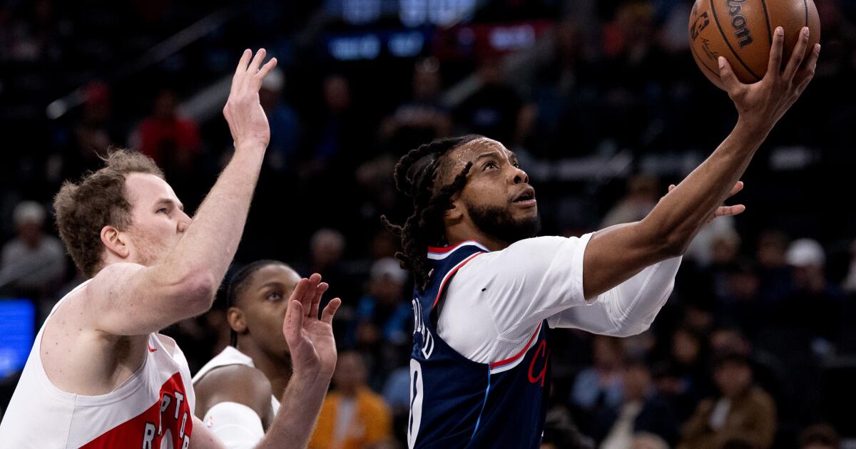 Kawhi Leonard scores 27 points, Darius Garland 24 as Clippers beat the Raptors