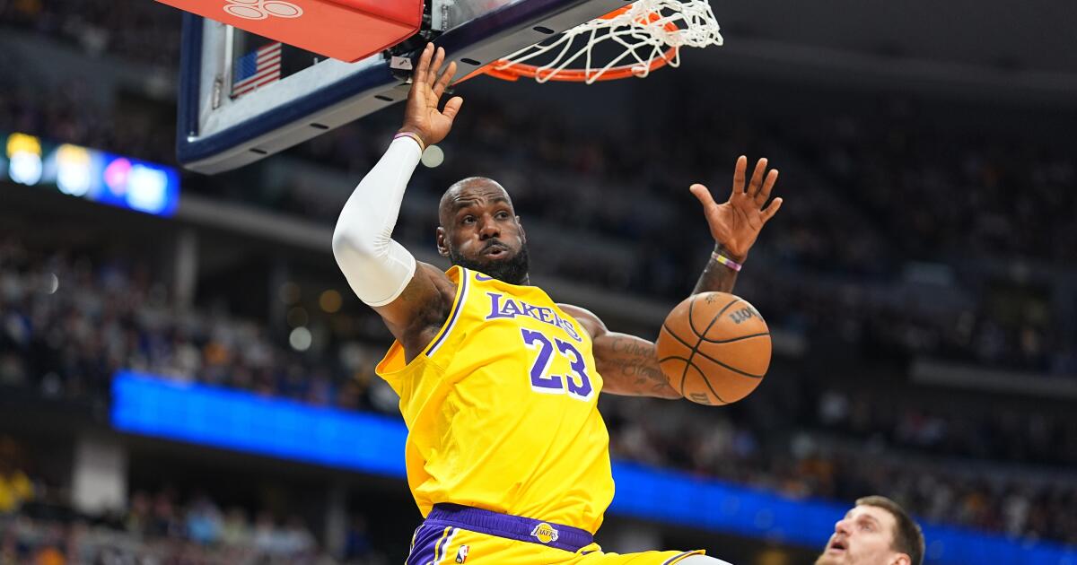 LeBron James breaks another Kareem Abdul-Jabbar record