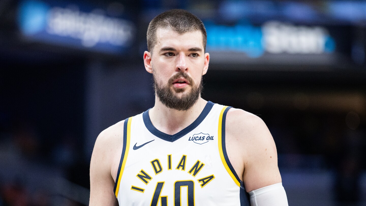After five games with team, Pacers' center Ivica Zubac reportedly suffers fractured rib, out for season