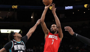 Durant leads Rockets' 4th-quarter push in win over Grizzlies