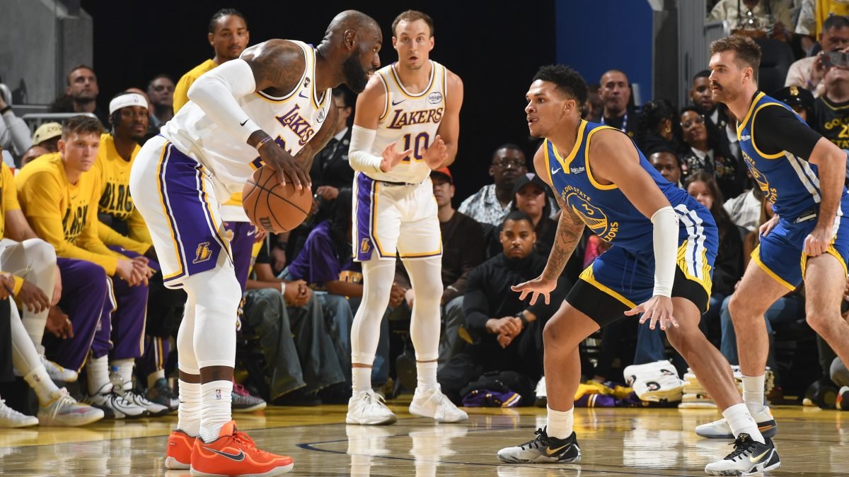 Will Richard exits Warriors vs. Lakers with ankle injury – NBC Bay Area