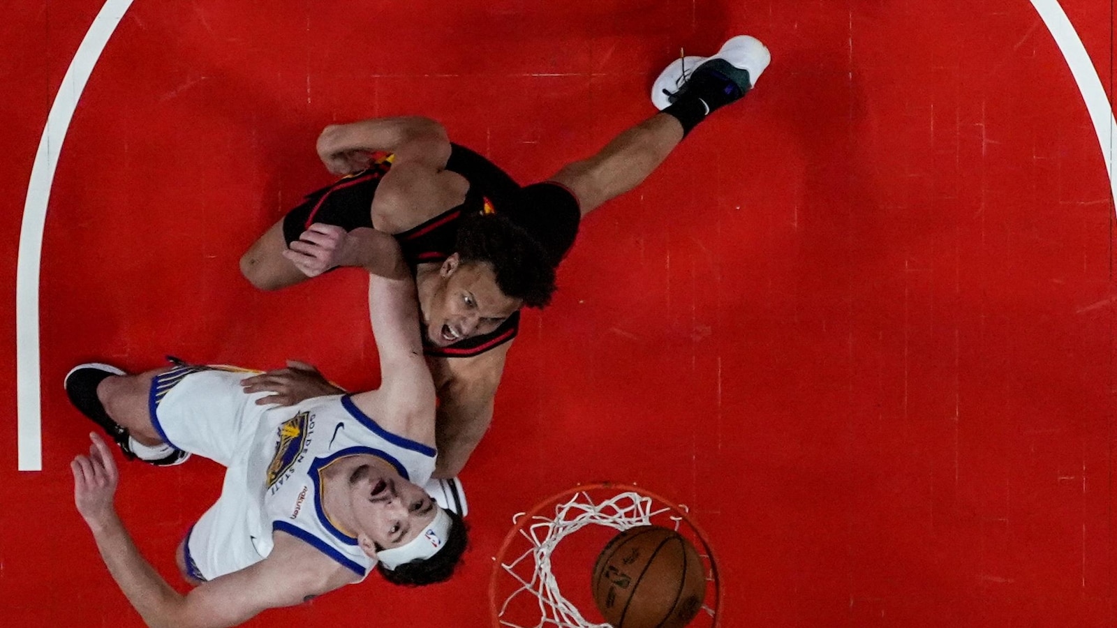 Dyson Daniels scores 28 as the Hawks beat the Warriors 126-110