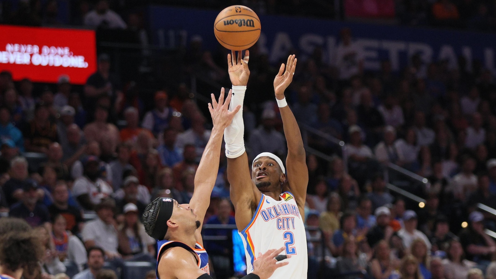 Gilgeous-Alexander scores 30 points and finishes strong as Thunder beat Knicks 111-100