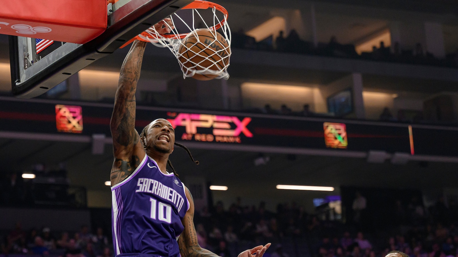 DeMar DeRozan scores season-high 41 points as Kings beat Jazz 116-111