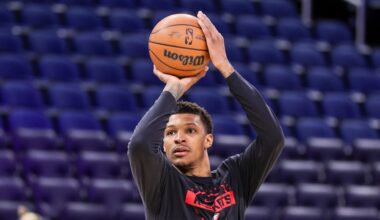 Warriors' Stephen Curry to Officially Make Return vs. Rockets on Sunday