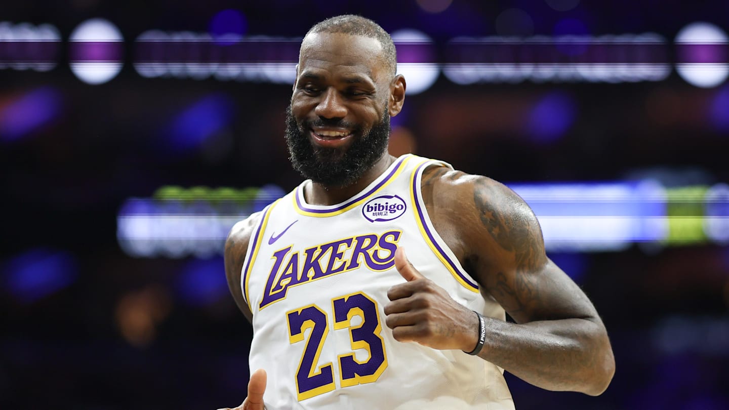 Los Angeles Lakers forward Lebron James