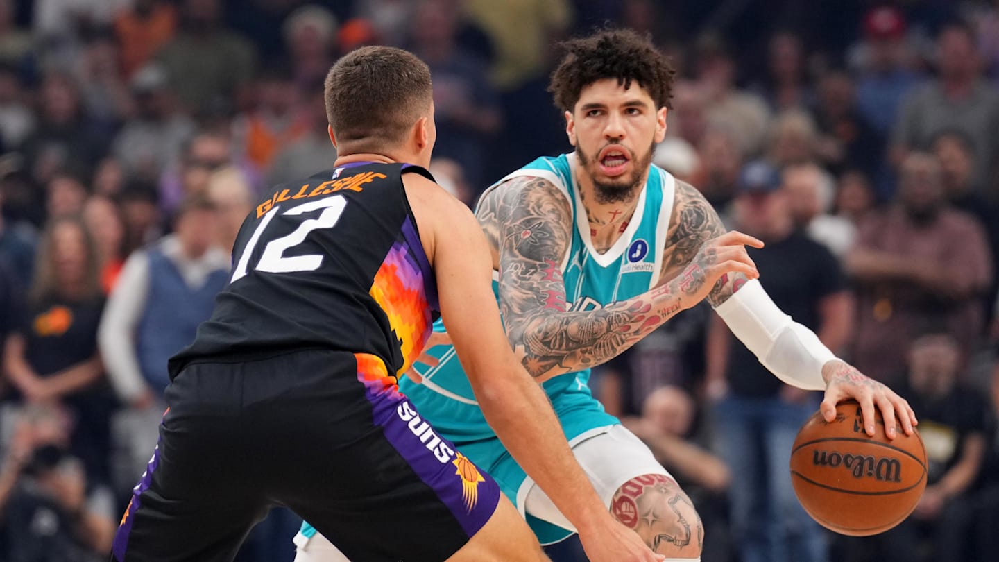 Hornets Out Looking for Revenge Against Phoenix Suns, Earn Season Split