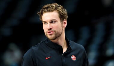 Atlanta Hawks forward Corey Kispert (24) warms up before the game against the Dallas Mavericks at American Airlines Center on March 18, 2026.