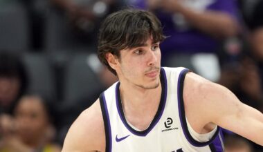 Apr 3, 2026; Sacramento, California, USA; Sacramento Kings center Dylan Cardwell (32) during the second quarter against the New Orleans Pelicans at Golden 1 Center. Mandatory Credit: Darren Yamashita-Imagn Images