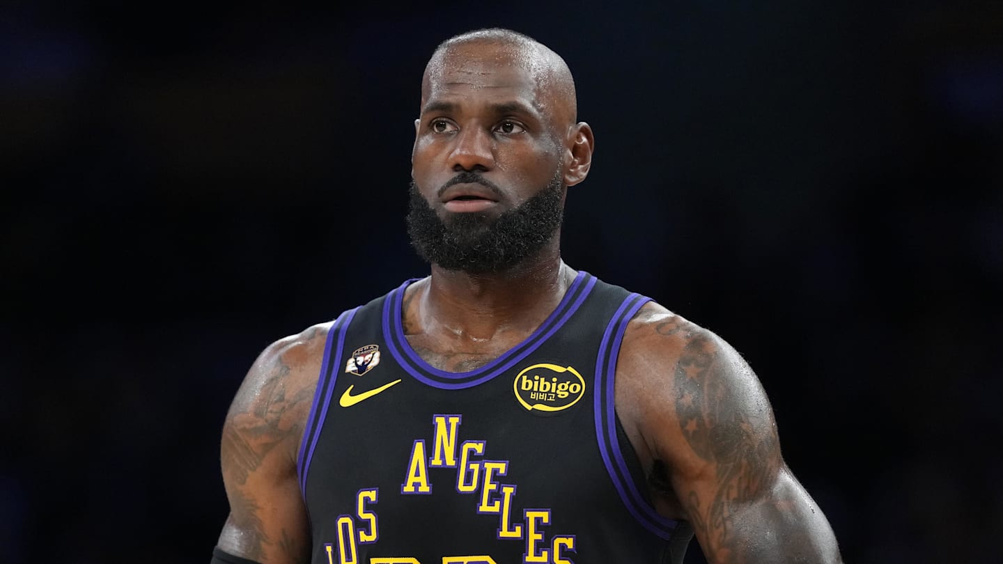Los Angeles Lakers forward LeBron James