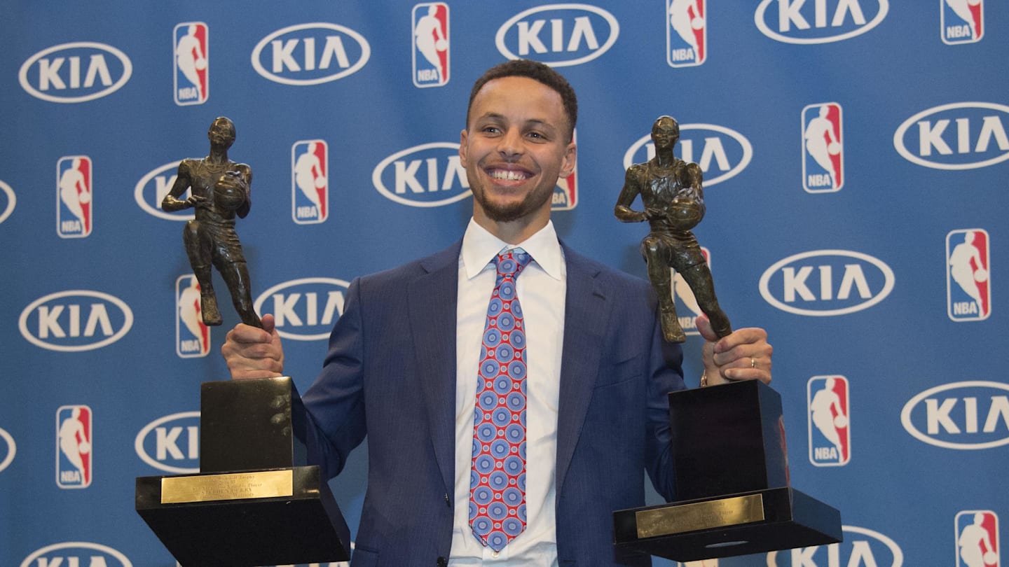 3-Time NBA Champ Says Steph Curry Shouldn't Have Been Unanimous MVP
