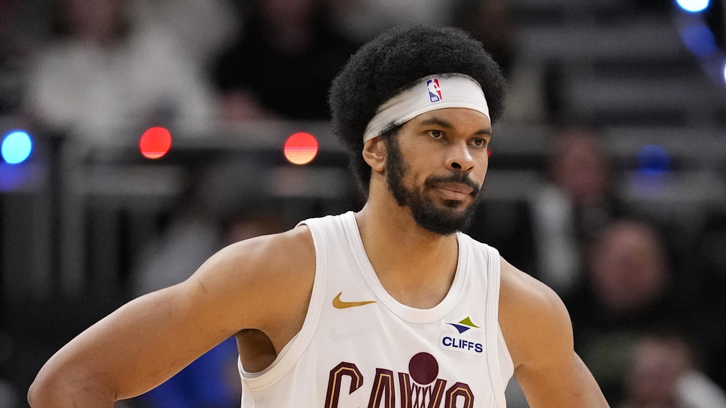 Feb 25, 2026; Milwaukee, Wisconsin, USA;  Cleveland Cavaliers center Jarrett Allen (31) during the game against the Milwaukee Bucks at Fiserv Forum. Mandatory Credit: Jeff Hanisch-Imagn Images