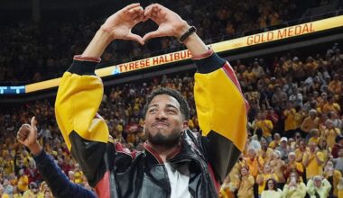Tyrese Haliburton, George Kittle Enjoy WWE’s WrestleMania Spotlight