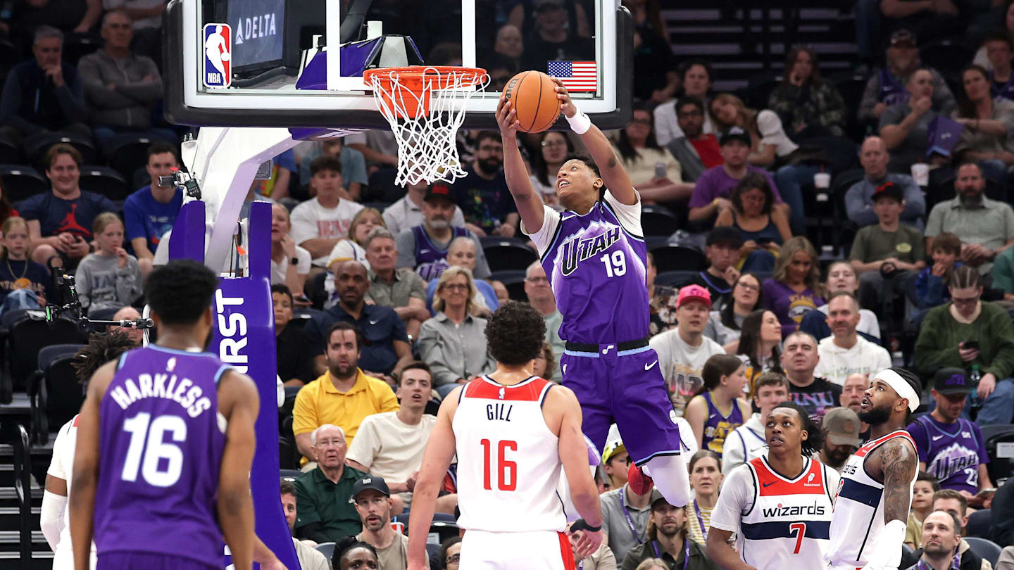 Mar 25, 2026; Salt Lake City, Utah, USA;  Utah Jazz forward Ace Bailey (19) dunks the ball against the Washington Wizards during the second quarter at Delta Center. Mandatory Credit: Chris Nicoll-Imagn Images