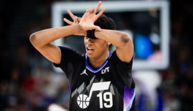 Follow @kslsports...