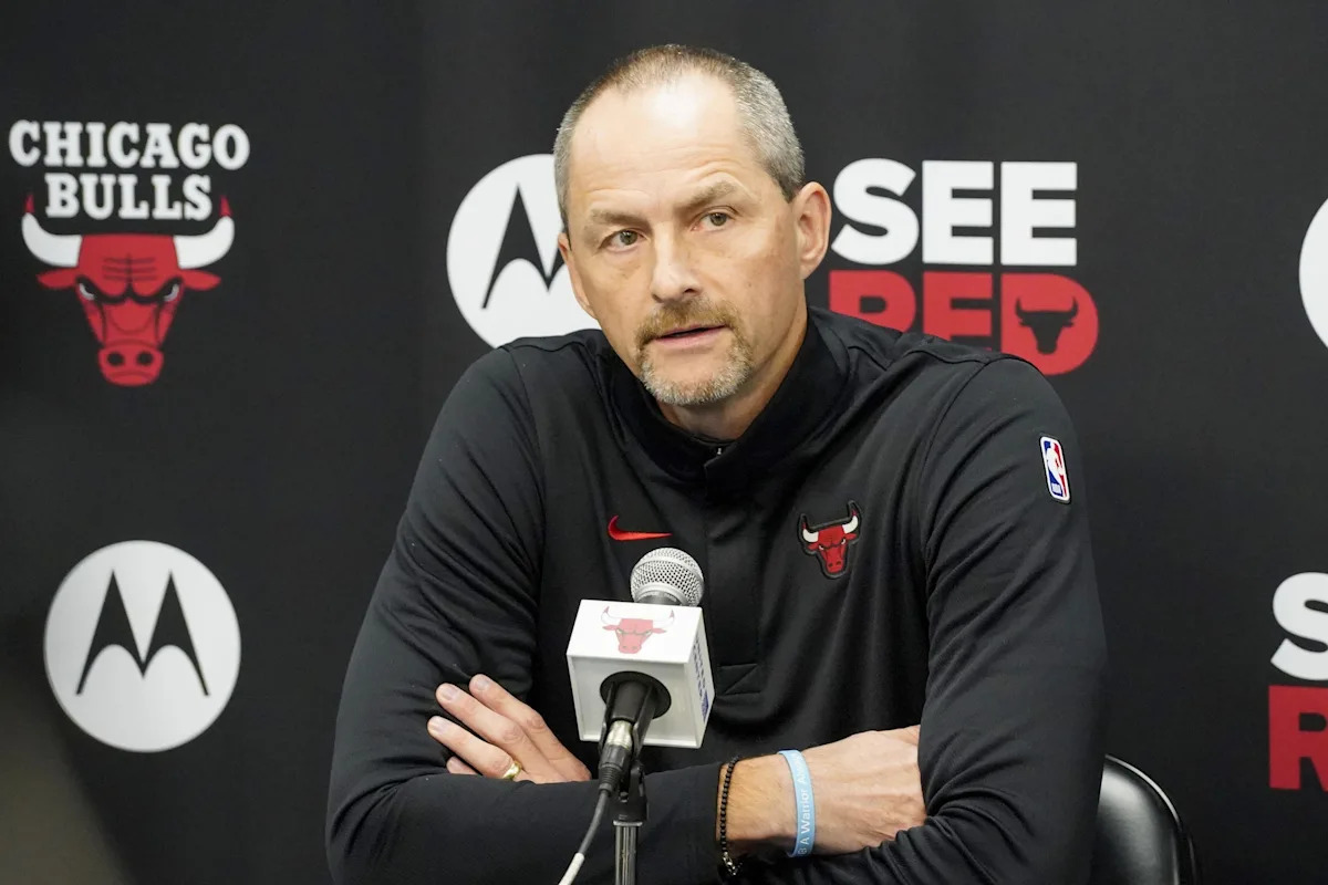 Chicago Bulls fire GM, VP of basketball operations in front office shakeup