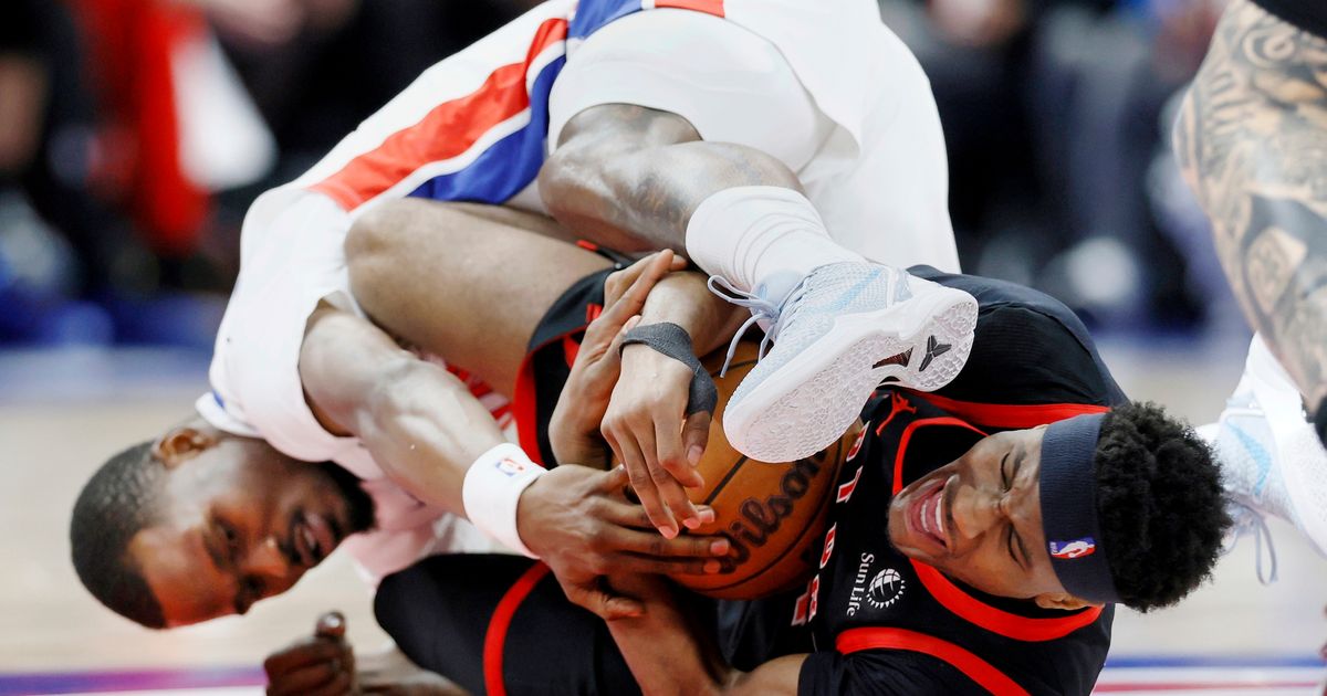 Pistons, led by Jalen Duren's 31 points and nine rebounds, clinch first division title in 18 years :: WRAL.com