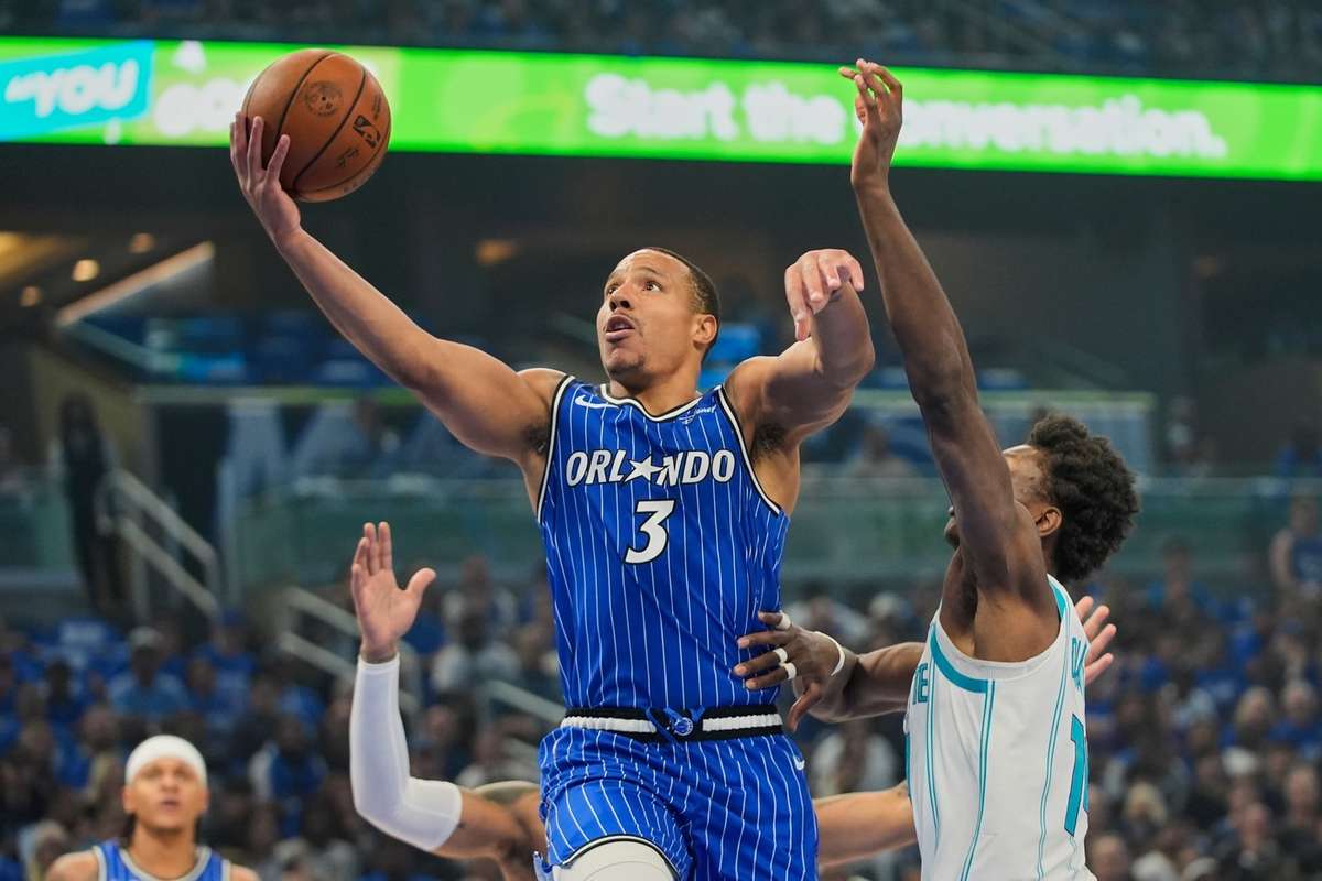 Magic defeat the Hornets 121-90 to claim No. 8 seed in the East