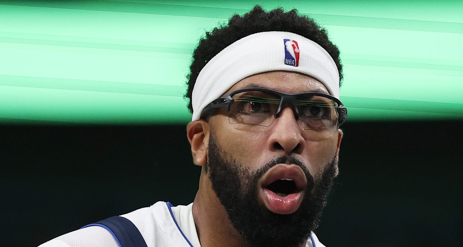 NBA Star Anthony Davis Gets New Update Before Sixers Game