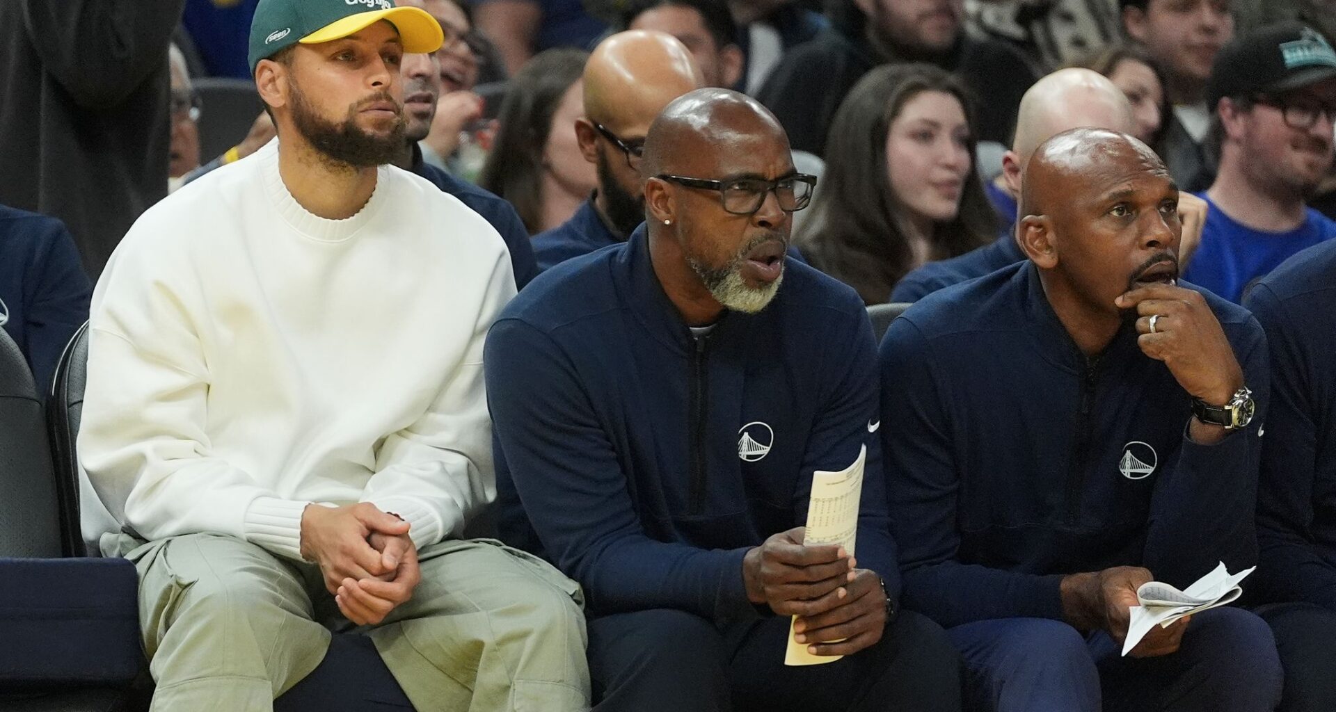 Donovan Mitchell scores 25, Max Strus 24 as Cavaliers hold off Warriors 118-111