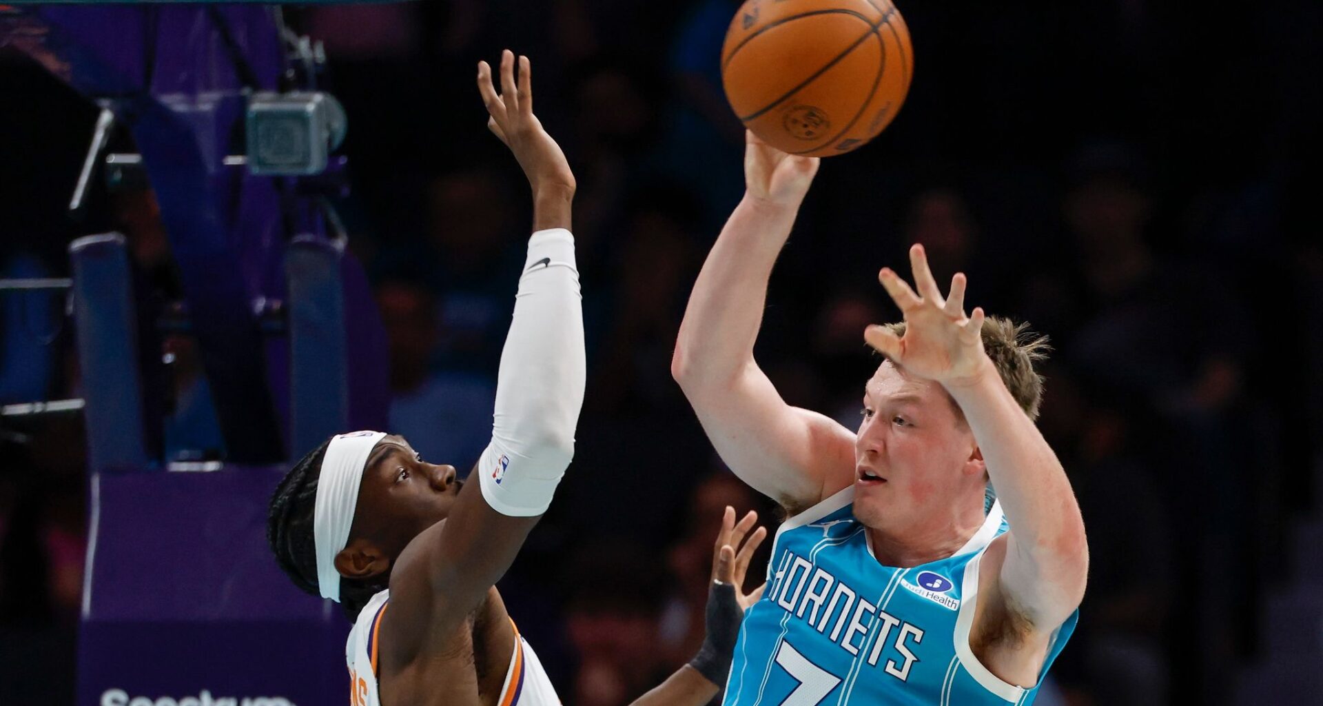Charlotte's Kon Knueppel sets Hornets' franchise record for 3-pointers in a season