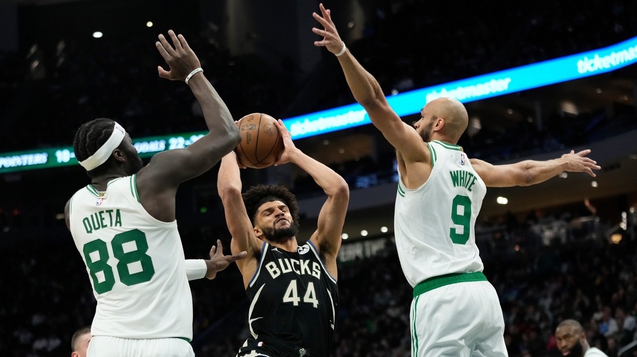 Celtics start fast again and roll to 133-101 blowout of the Bucks