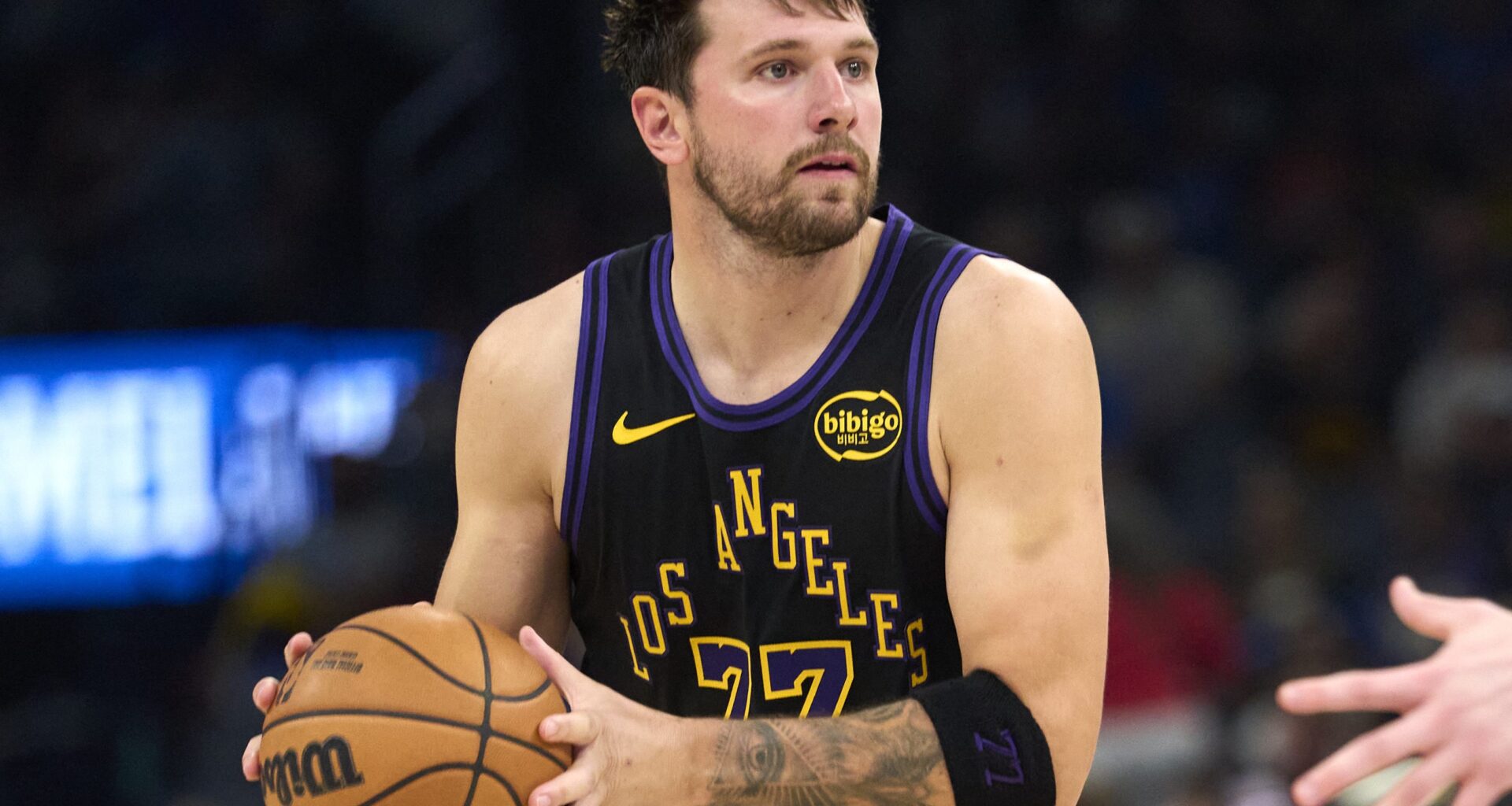 Lakers Hit With More Bad News on Luka Doncic Hamstring Injury