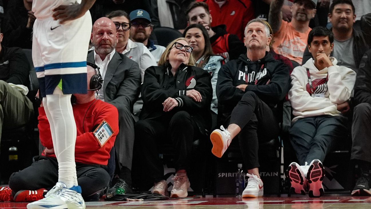 NBA approves Trail Blazers' sale to group led by Tom Dundon