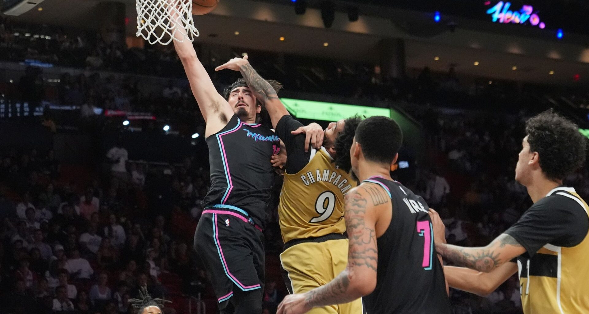 Heat's Jaime Jaquez Jr. catches flight to Phoenix to watch his sister Gabriela play for NCAA title