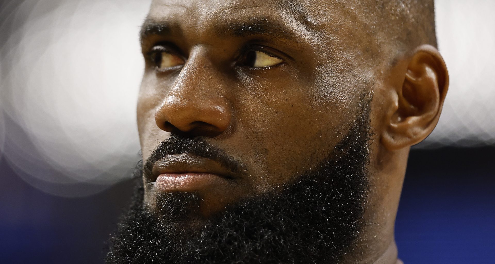 LeBron James Message After Lakers Lose Luka, Reaves to Injuries