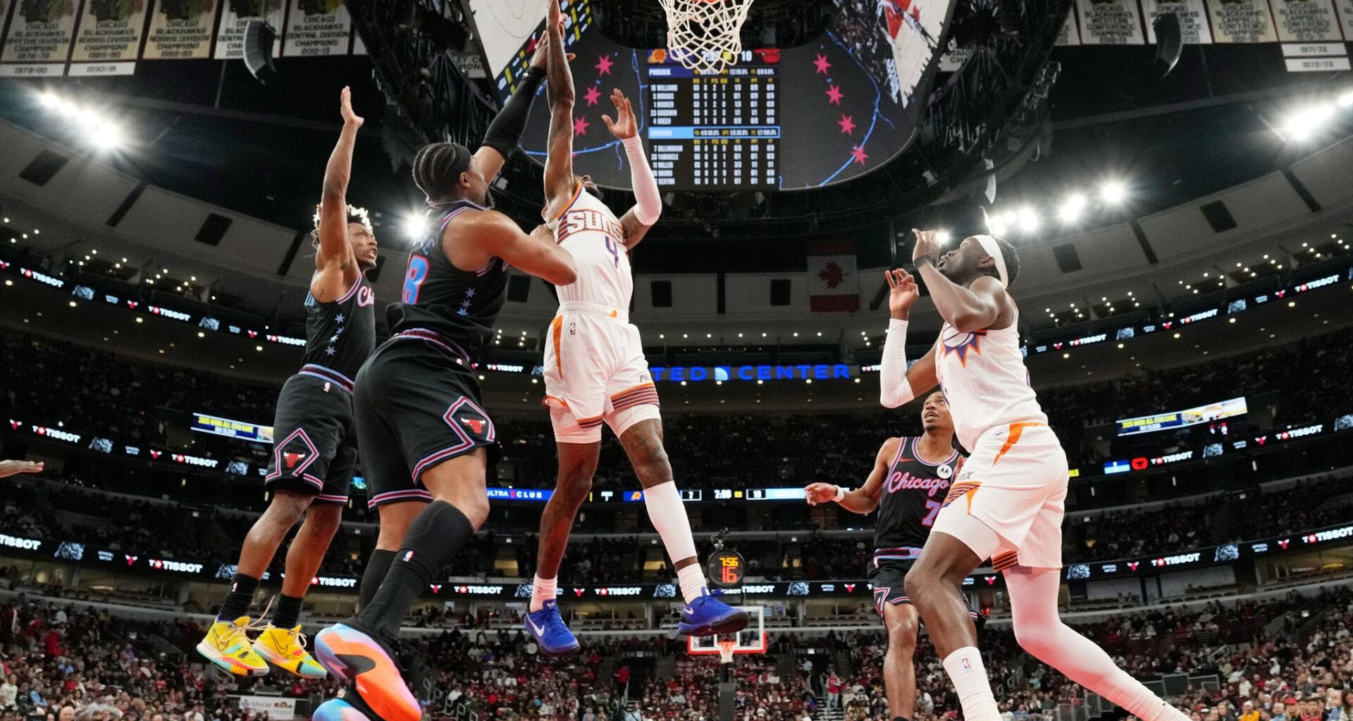 Devin Booker scores 30 points, Jalen Green adds 25 as Suns hold off Bulls 120-110