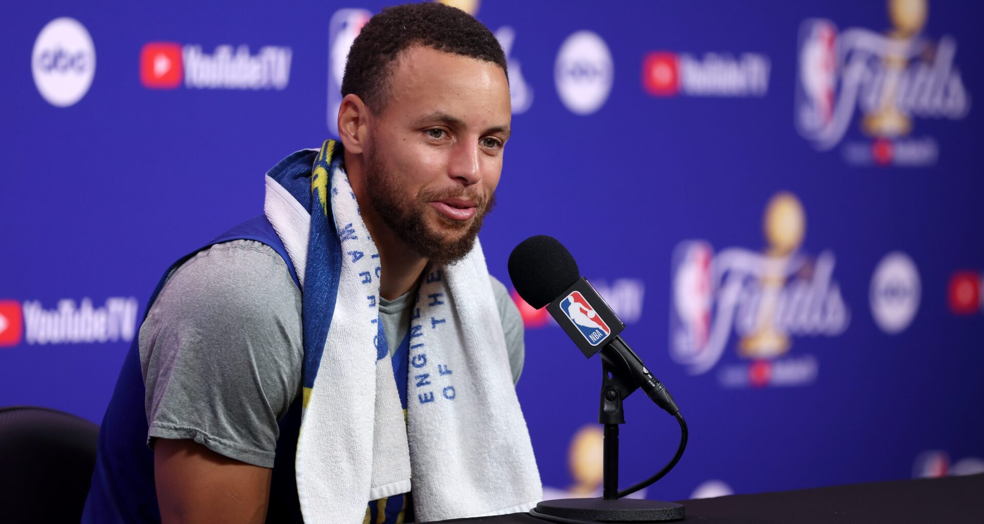 Stephen Curry Opens Up on Kristaps Porzingis Chemistry After Return vs. Rockets