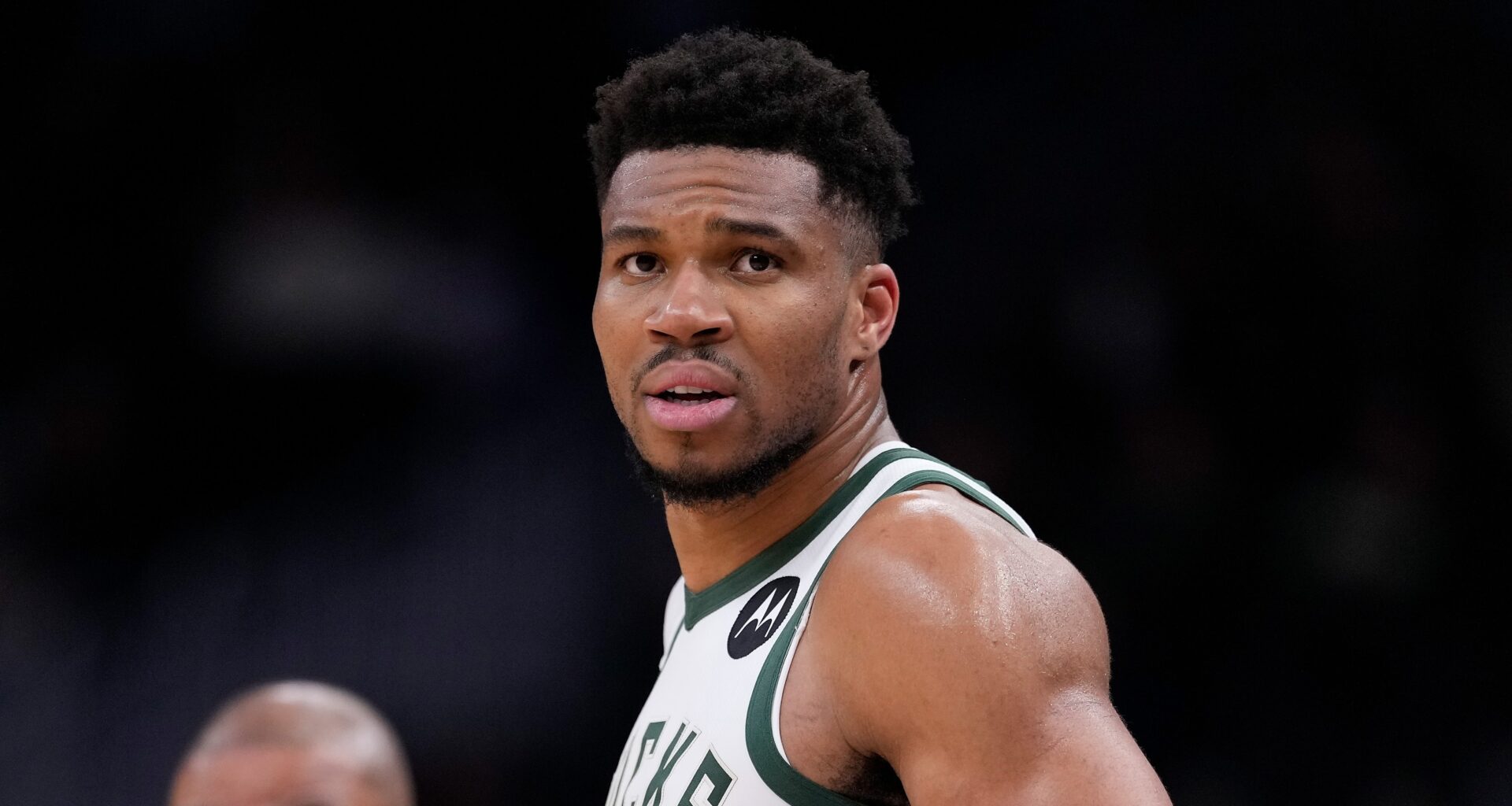 Giannis Antetokounmpo Sends Brutal Message to Bucks Amid Ongoing Drama