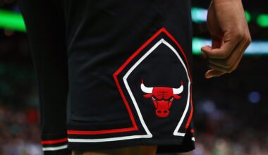 Ex-76ers Sharpshooter Linked to Bulls' Front Office Vacancy