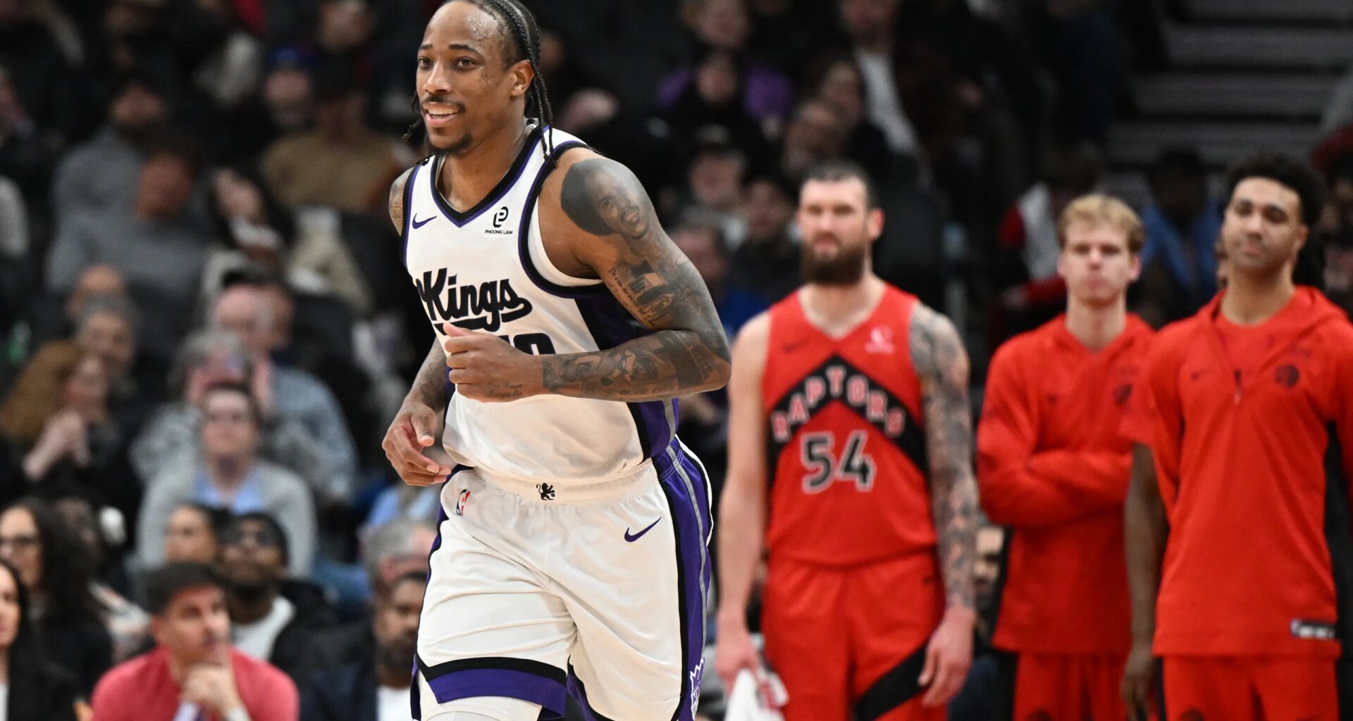 DeMar DeRozan passes Oscar Robertson for 16th all-time in NBA scoring