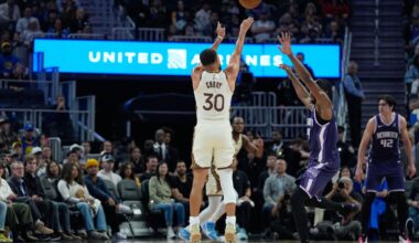 Curry scores 17 points with two 4-point plays in second game back from injury, Warriors beat Kings